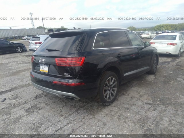 WA1VAAF73HD031660  audi q7 2017 IMG 3