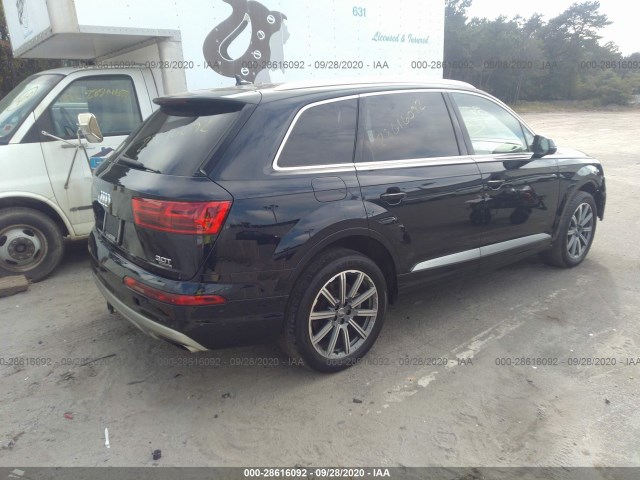 WA1VAAF73JD015433  audi q7 2018 IMG 3