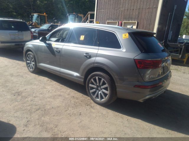 WA1VAAF76JD025745  audi q7 2018 IMG 2