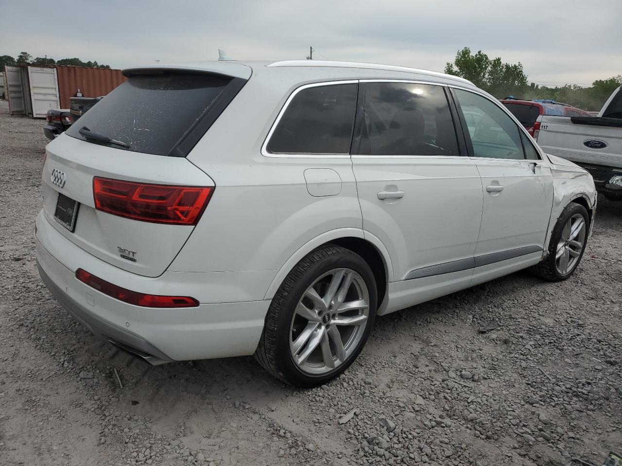 WA1VAAF77HD022430  audi q7 2017 IMG 2