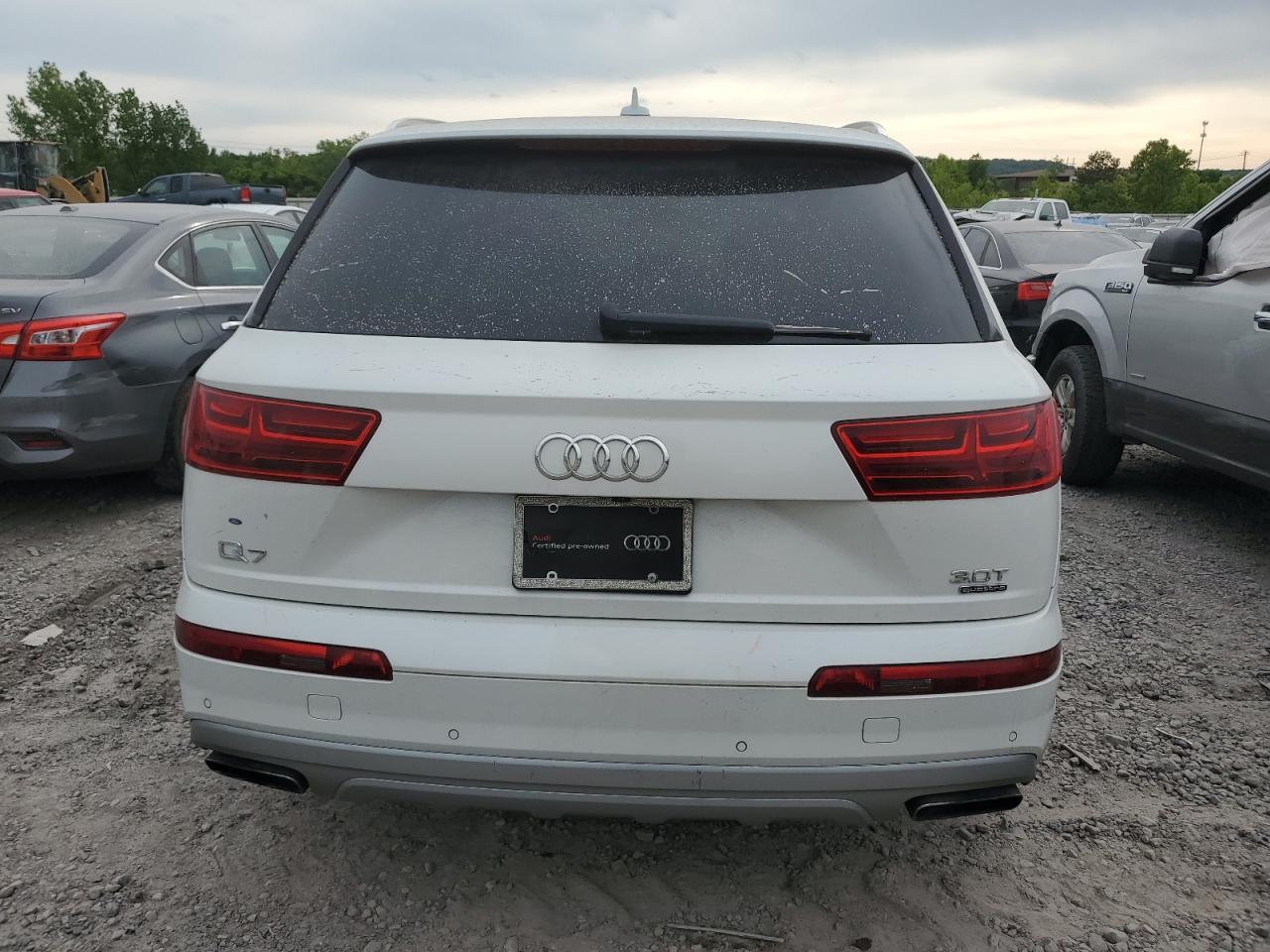 WA1VAAF77HD022430  audi q7 2017 IMG 5