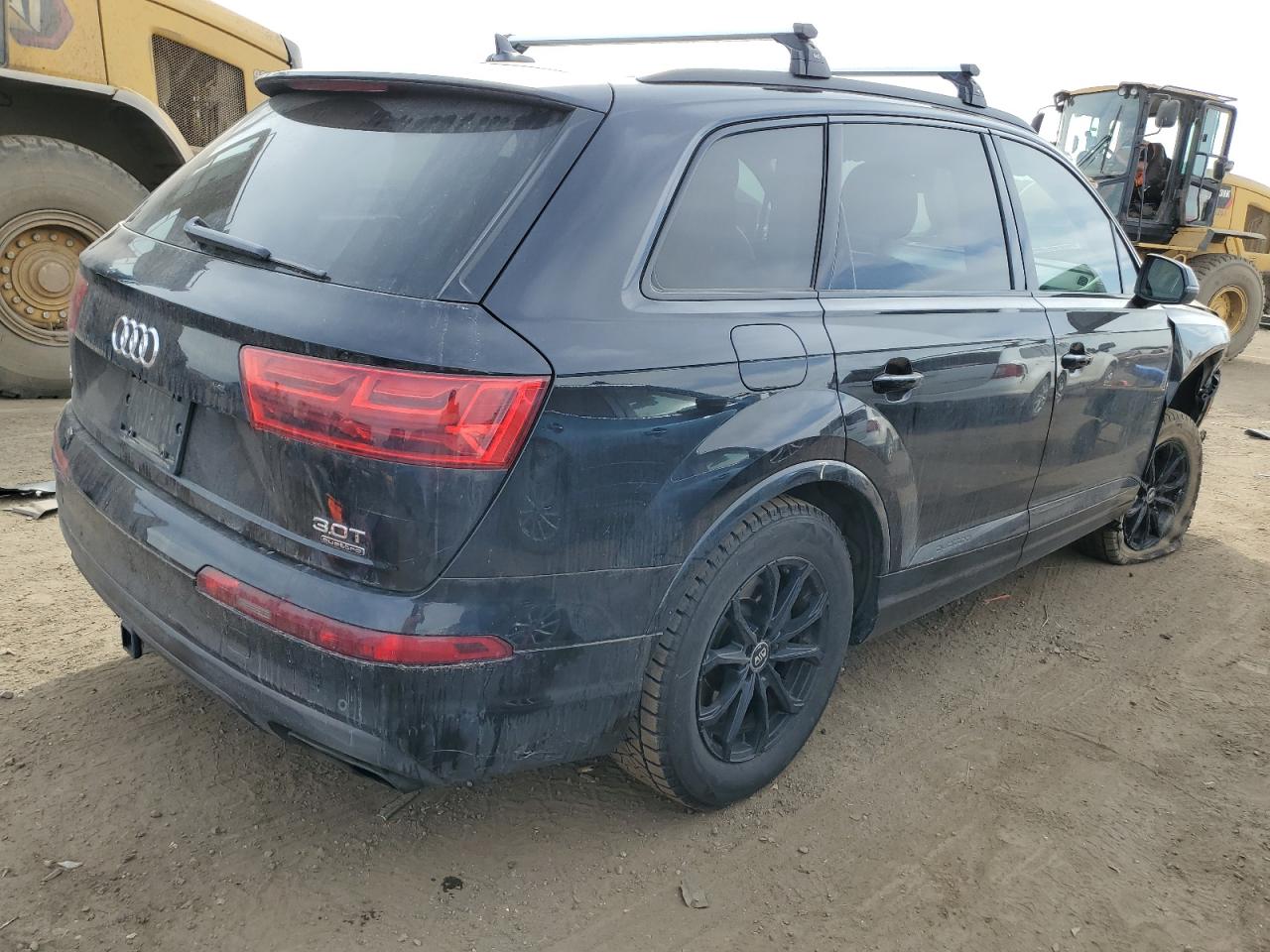 WA1VAAF77JD010848  audi q7 2018 IMG 2