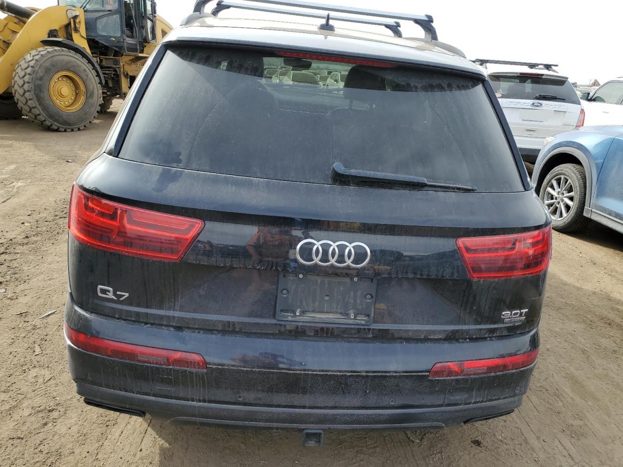 WA1VAAF77JD010848  audi q7 2018 IMG 5