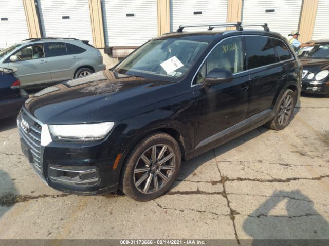 WA1VAAF78HD055002  audi q7 2017 IMG 1