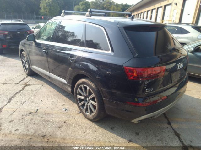 WA1VAAF78HD055002  audi q7 2017 IMG 2