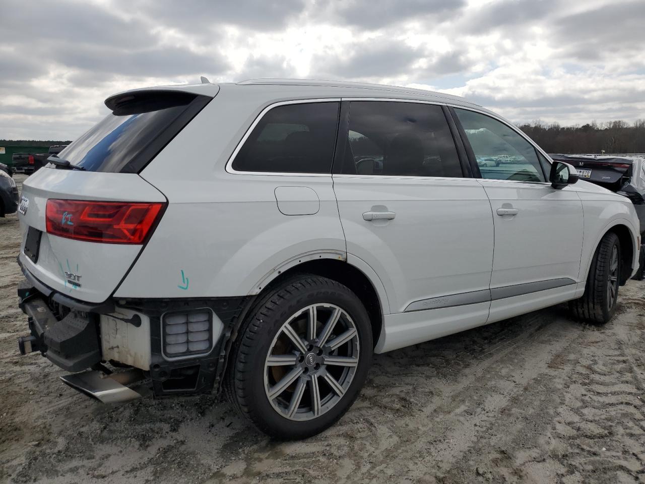 WA1VAAF7XJD006454  audi q7 2018 IMG 2