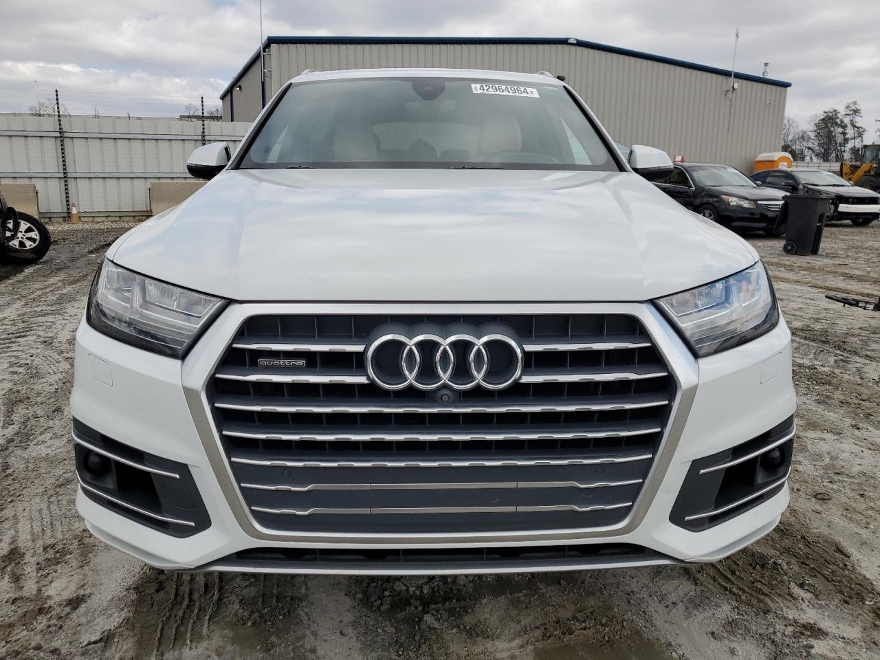 WA1VAAF7XJD006454  audi q7 2018 IMG 4