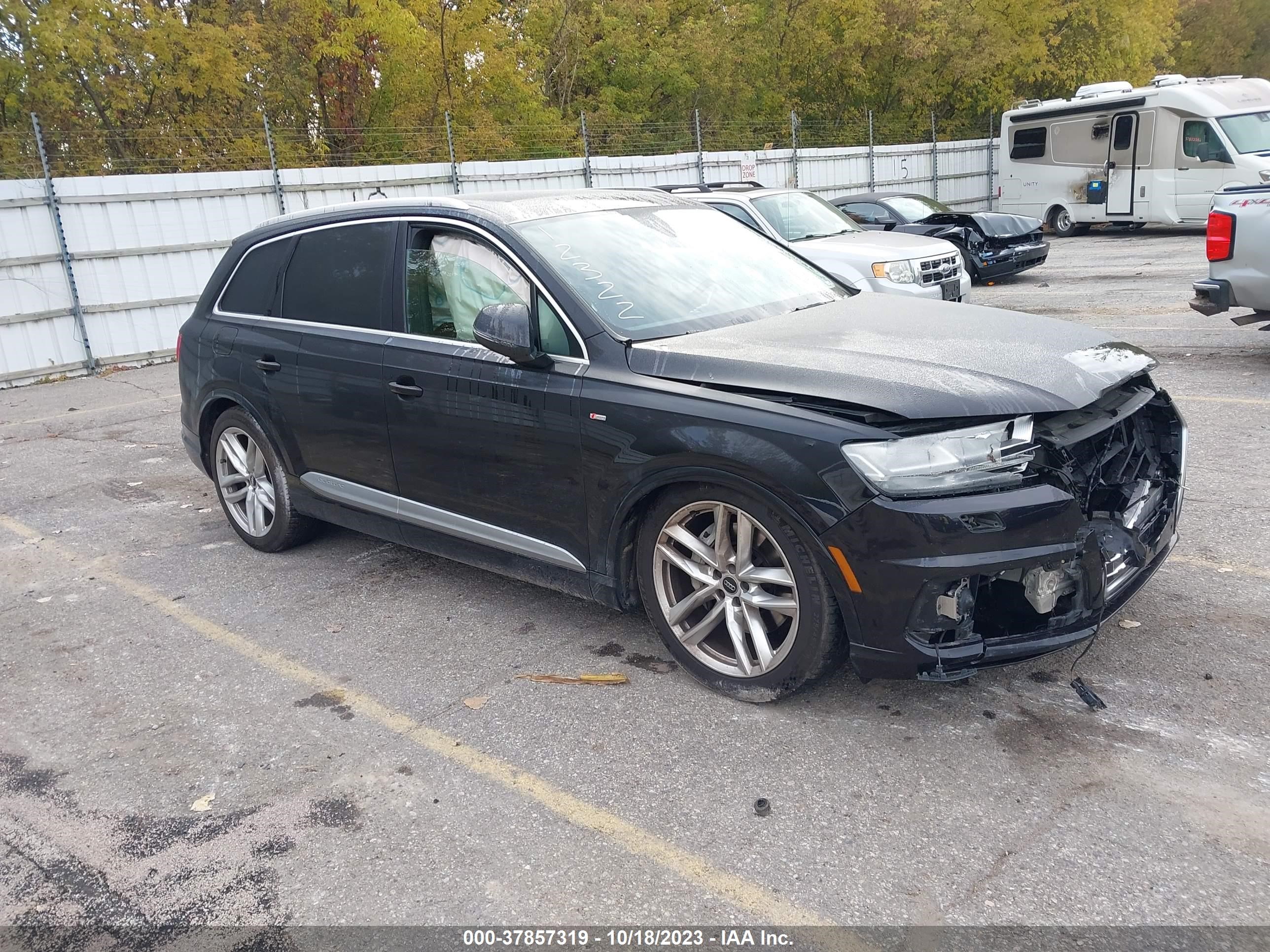 WA1WAAF73HD012322  audi q7 2017 IMG 0