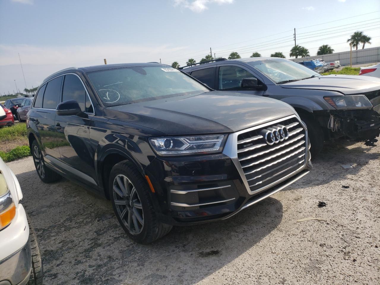 WA1AHAF74JD045096  audi q7 2018 IMG 0