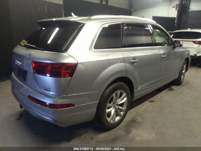 WA1LAAF70JD043603  audi q7 2018 IMG 3