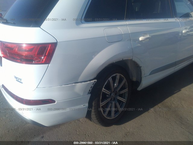 WA1LAAF71JD025739  audi q7 2018 IMG 5