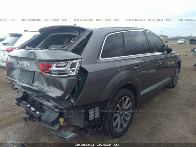 WA1LAAF71KD021935  audi q7 2019 IMG 3