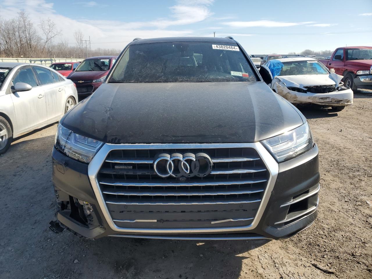 WA1LAAF72KD006022  audi q7 2019 IMG 4