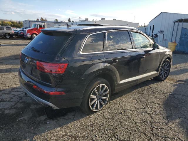 WA1LAAF72KD009308  audi q7 2019 IMG 2