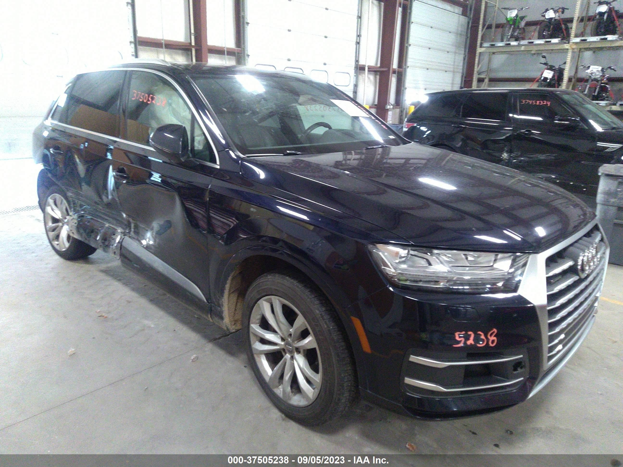 WA1LAAF76JD007558  audi q7 2018 IMG 0