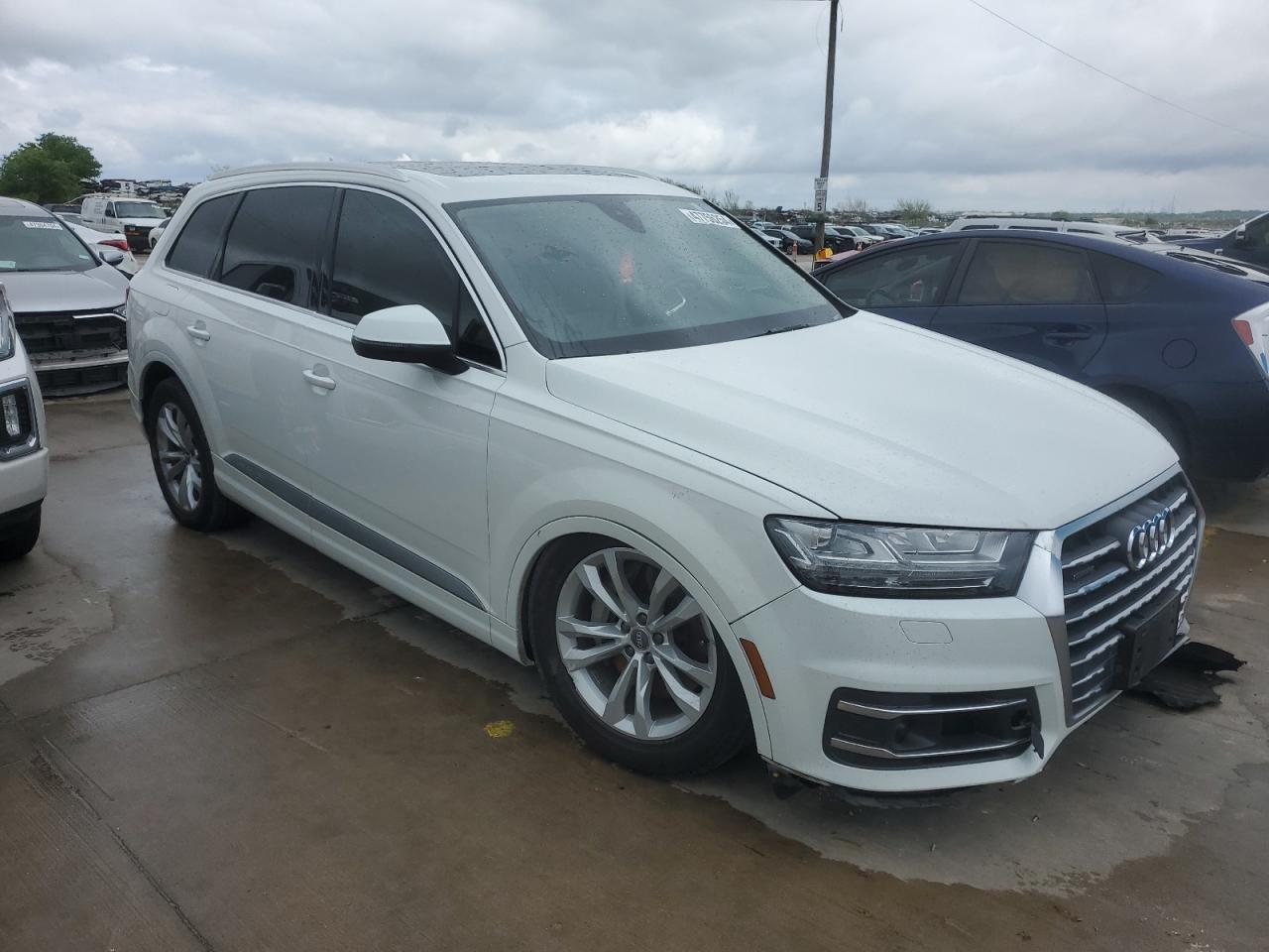 WA1LAAF78JD033918  audi q7 2018 IMG 3