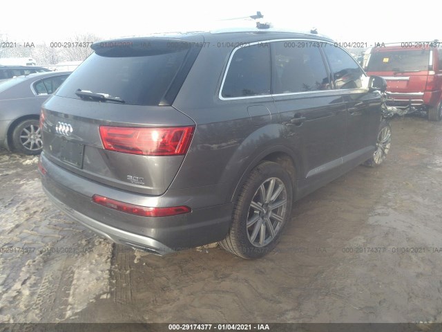 WA1LAAF78JD047303  audi q7 2018 IMG 3