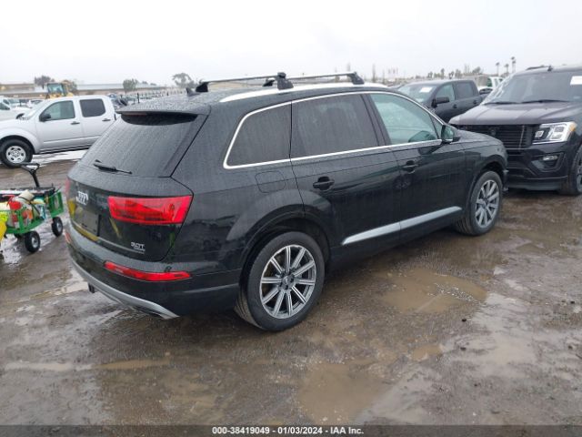 WA1LAAF78JD051531  audi q7 2018 IMG 3