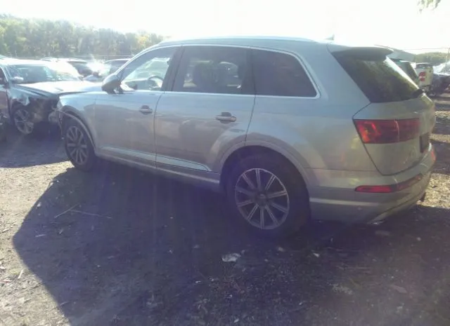 WA1LAAF79KD011024  audi q7 2019 IMG 2