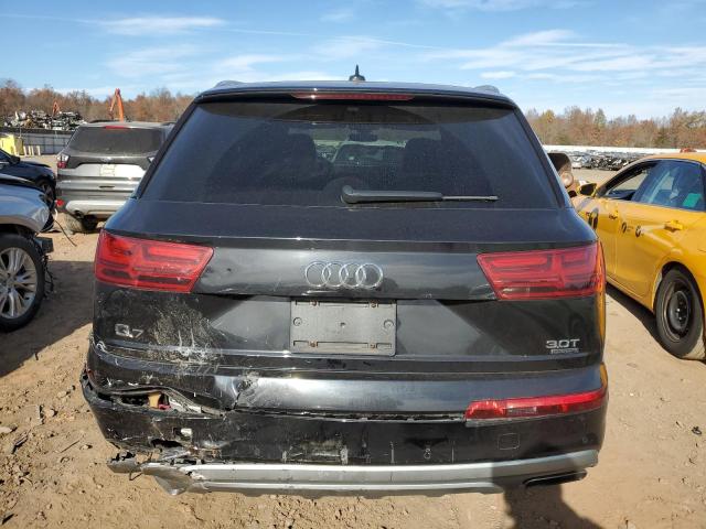 WA1LAAF7XJD019213  audi q7 2018 IMG 5