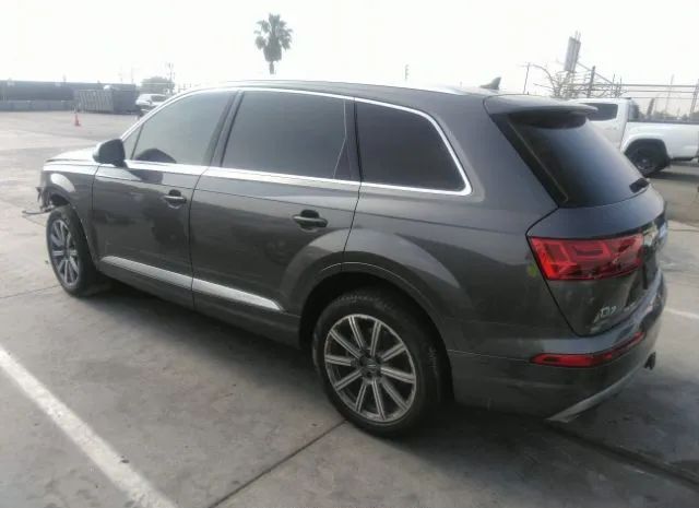 WA1LAAF7XJD046430  audi q7 2018 IMG 2