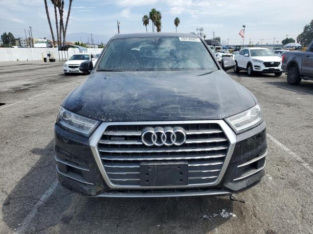 WA1LHAF70JD047517  audi q7 2018 IMG 4