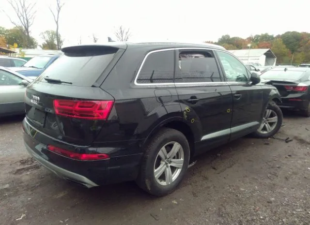 WA1LHAF71KD020652  audi q7 2019 IMG 3