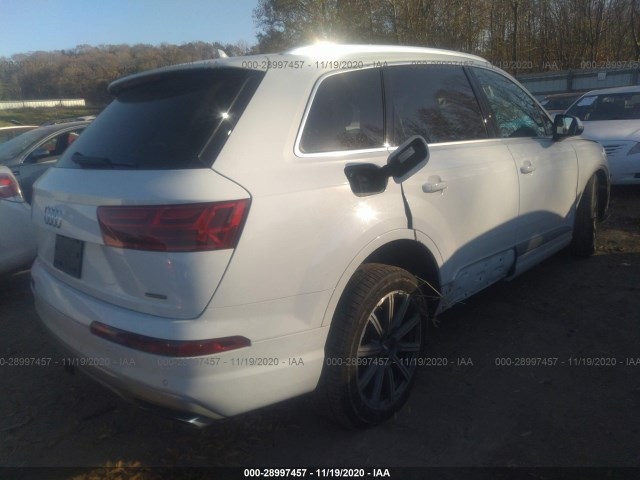 WA1LHAF72JD028290  audi q7 2018 IMG 3