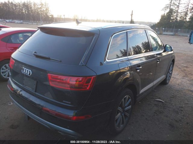 WA1LHAF72JD036146  audi q7 2018 IMG 3