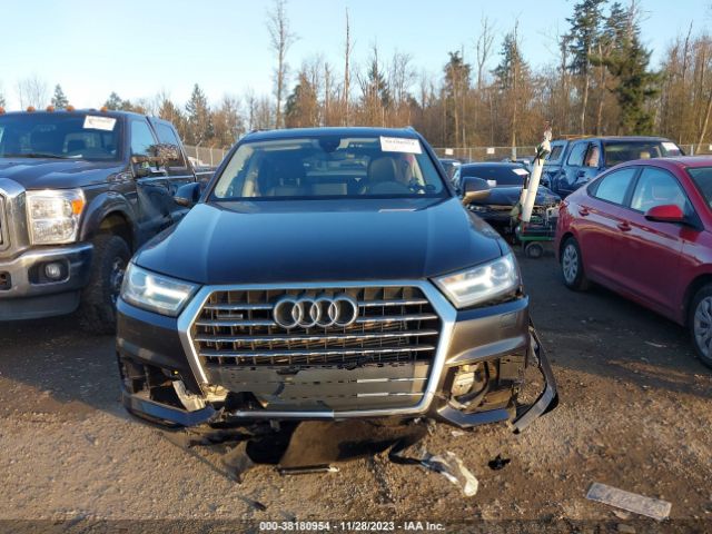 WA1LHAF72JD036146  audi q7 2018 IMG 5