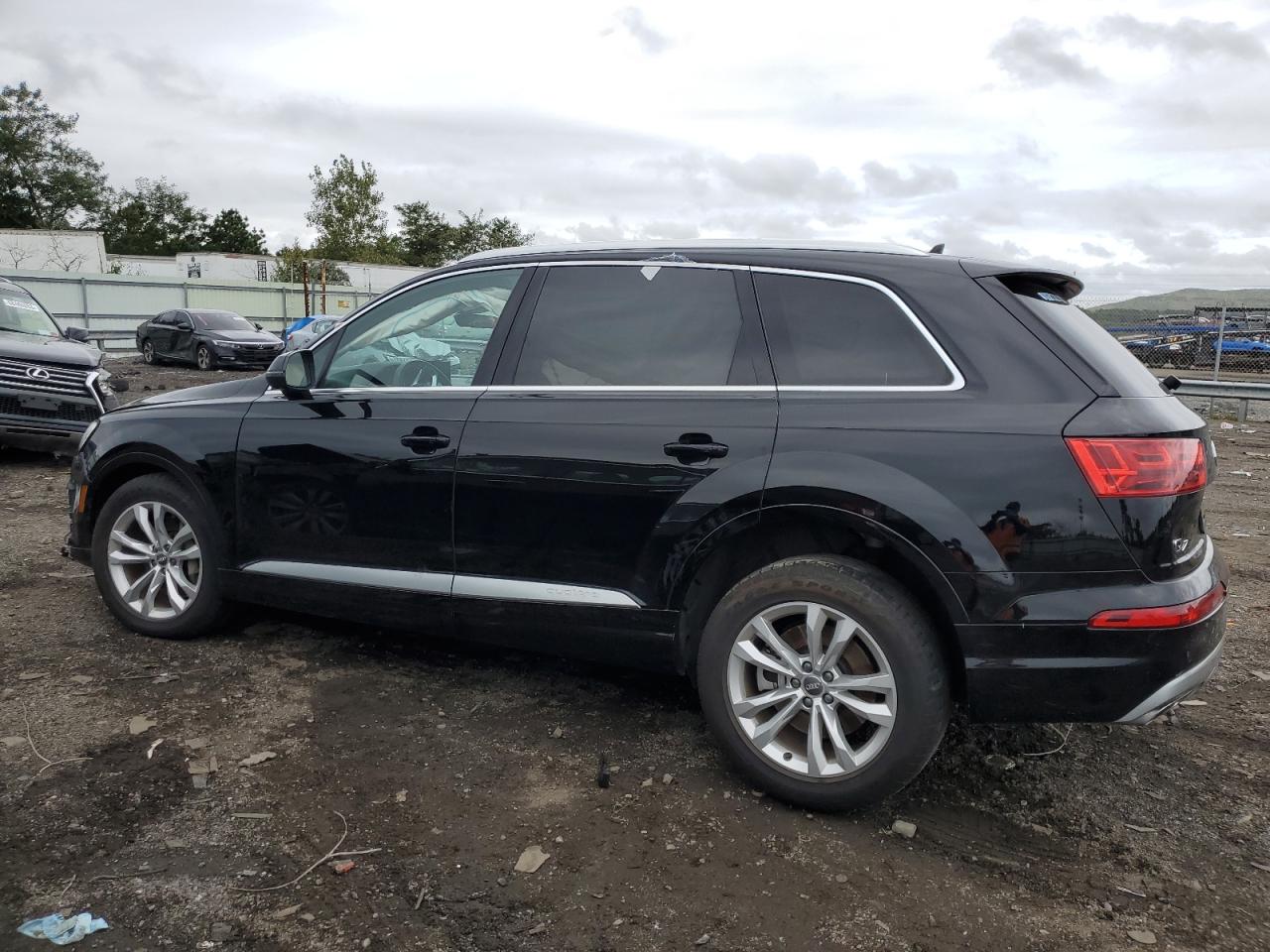 WA1LHAF72KD014472  audi q7 2019 IMG 1