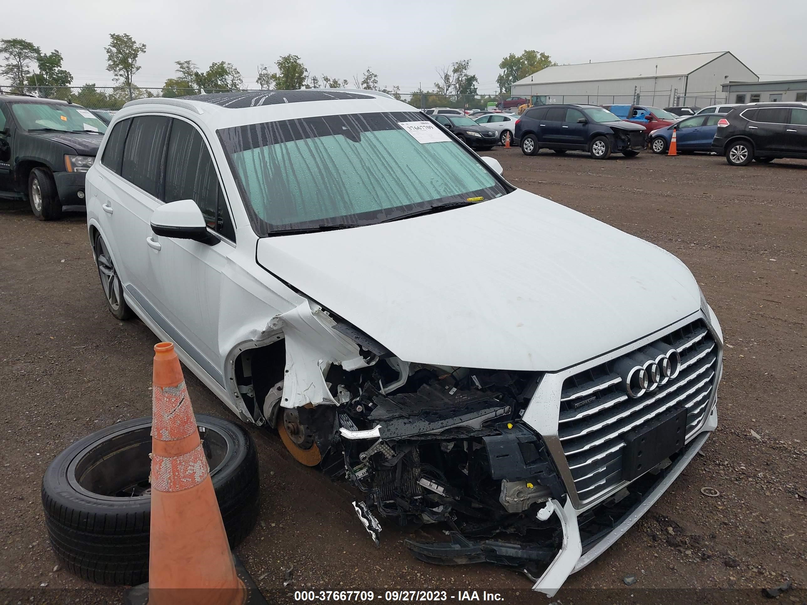 WA1VAAF71JD054537  audi q7 2018 IMG 5