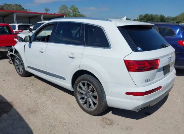 WA1VAAF76JD049060  audi q7 2018 IMG 2