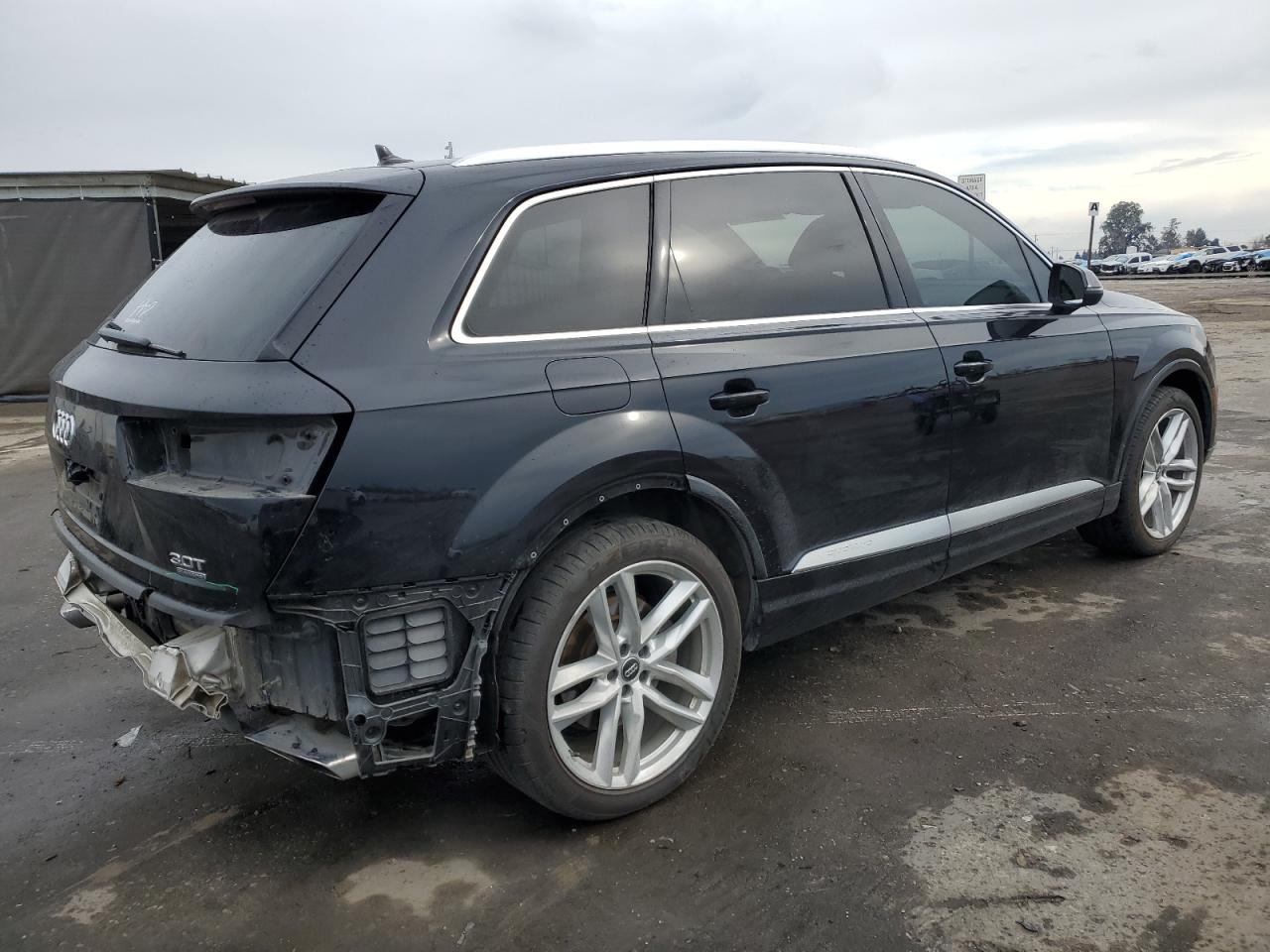 WA1VAAF77JD020506  audi q7 2018 IMG 2