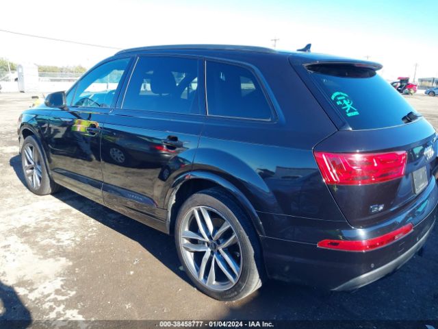 WA1VAAF78JD043776  audi q7 2018 IMG 2