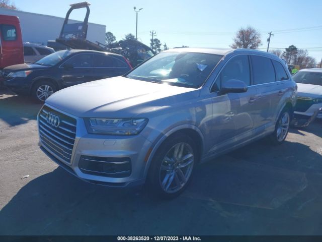 WA1VAAF78JD044085  audi q7 2018 IMG 1