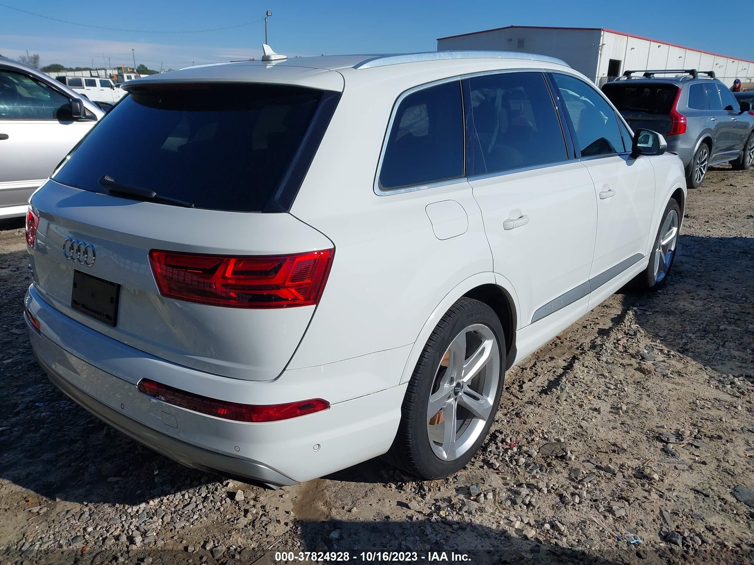 WA1VAAF7XKD003006  audi q7 2019 IMG 3