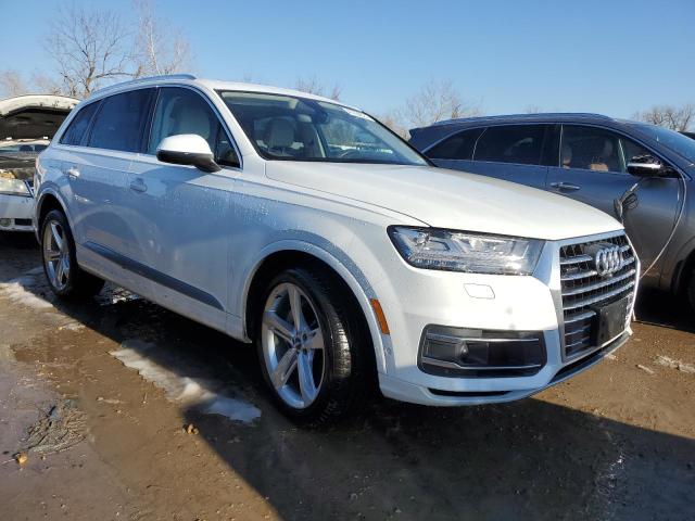 WA1VAAF7XKD021683  audi q7 2018 IMG 3