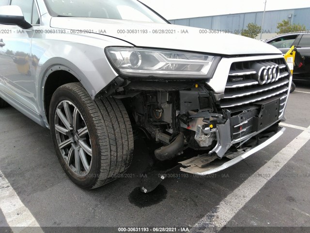 WA1AHAF77KD034322  audi q7 2019 IMG 5