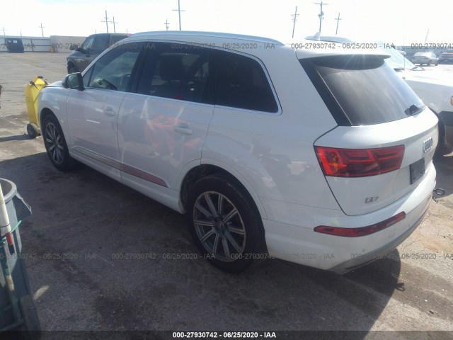 WA1AHBF71KD039330  audi q7 2019 IMG 2