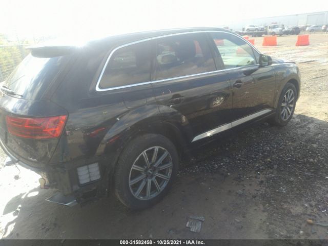 WA1LAAF70KD047930  audi q7 2019 IMG 3