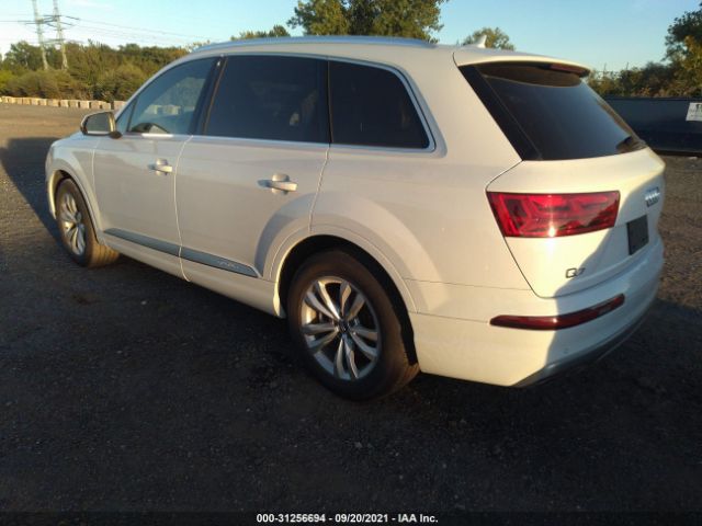 WA1LAAF71KD015150  audi q7 2019 IMG 2