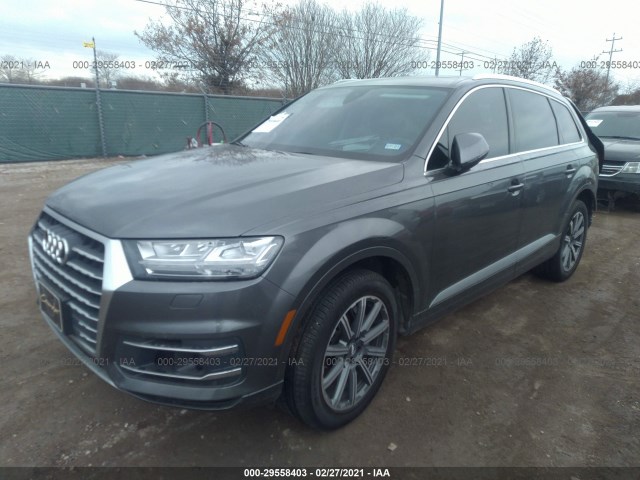 WA1LAAF71KD021935  audi q7 2019 IMG 1