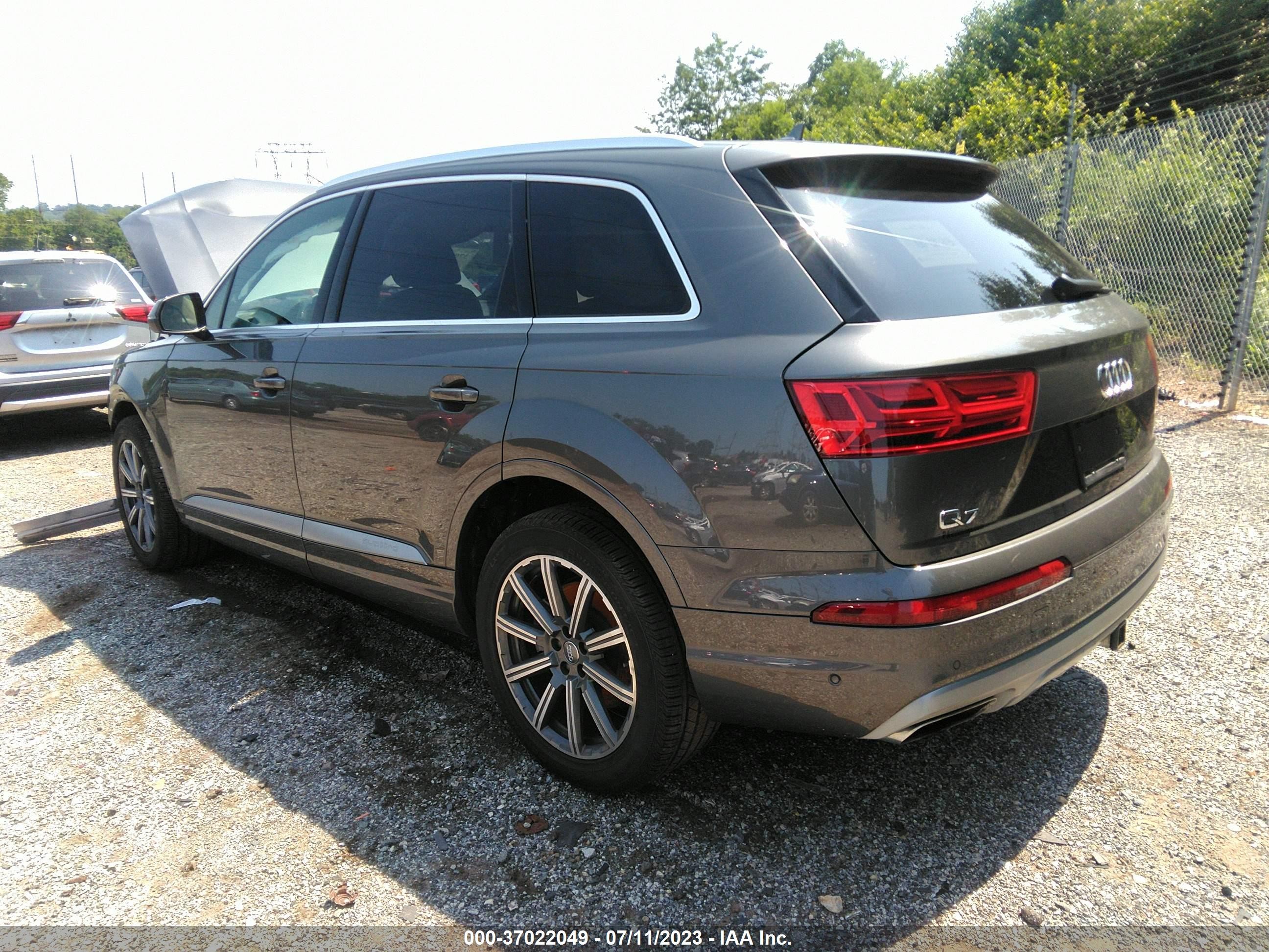 WA1LAAF76KD031716  audi q7 2019 IMG 2