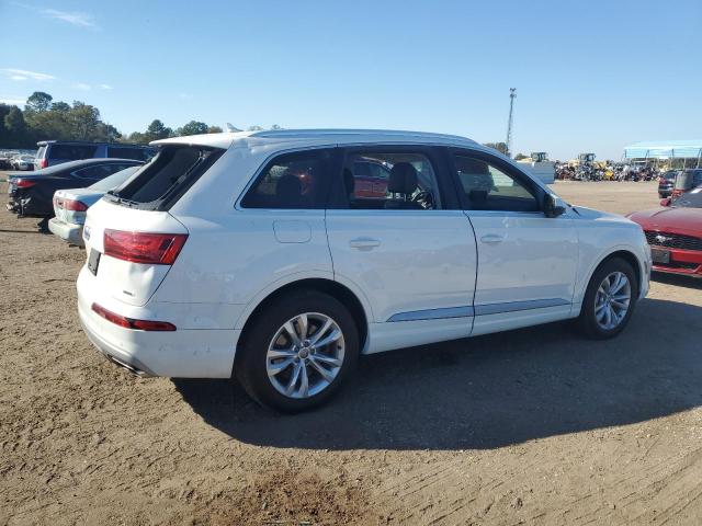 WA1LAAF77KD044510  audi q7 2019 IMG 2