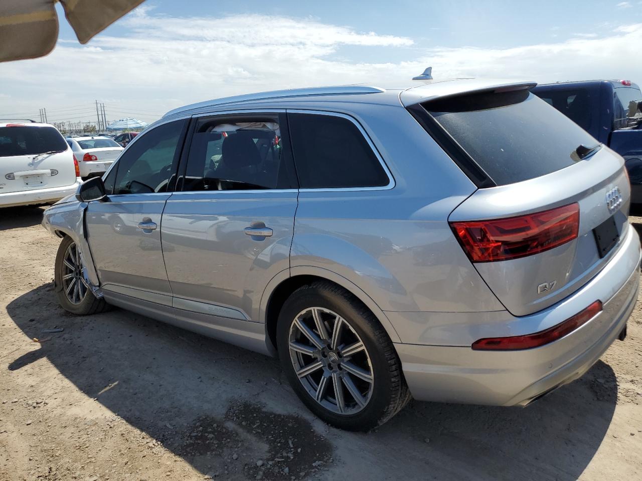 WA1LAAF7XKD022243  audi q7 2019 IMG 1