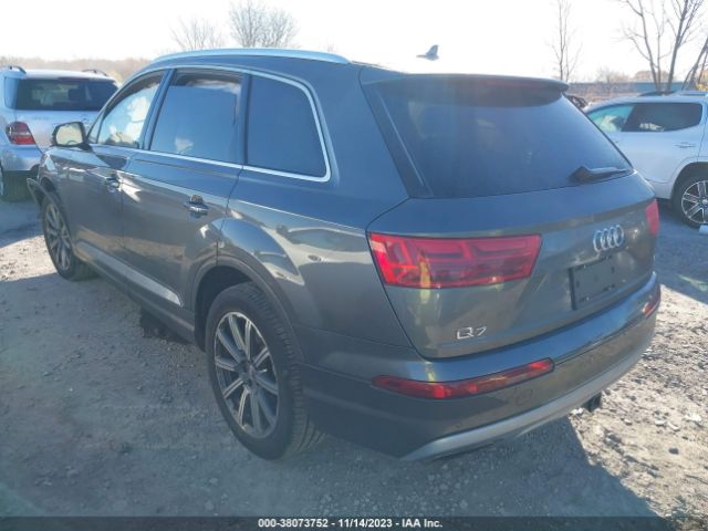 WA1LHAF73KD030826  audi q7 2019 IMG 2