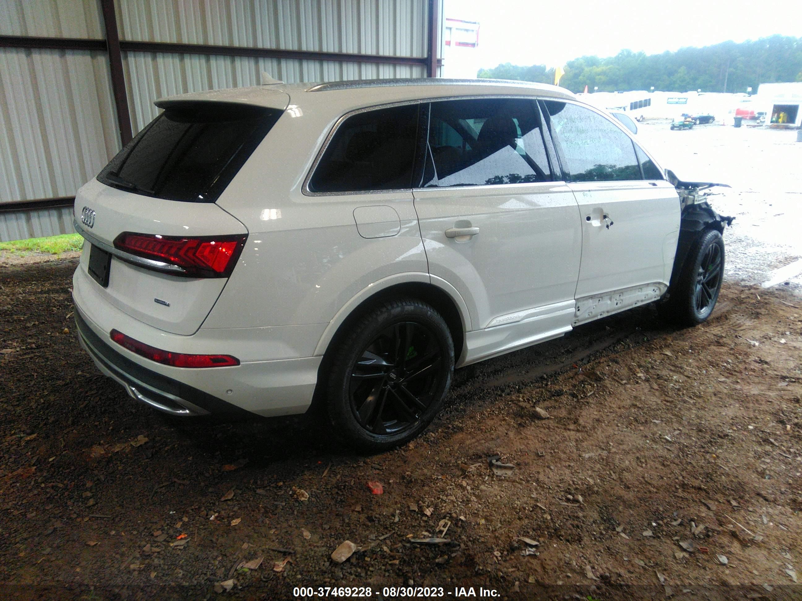 WA1LXAF72LD002438  audi q7 2020 IMG 3