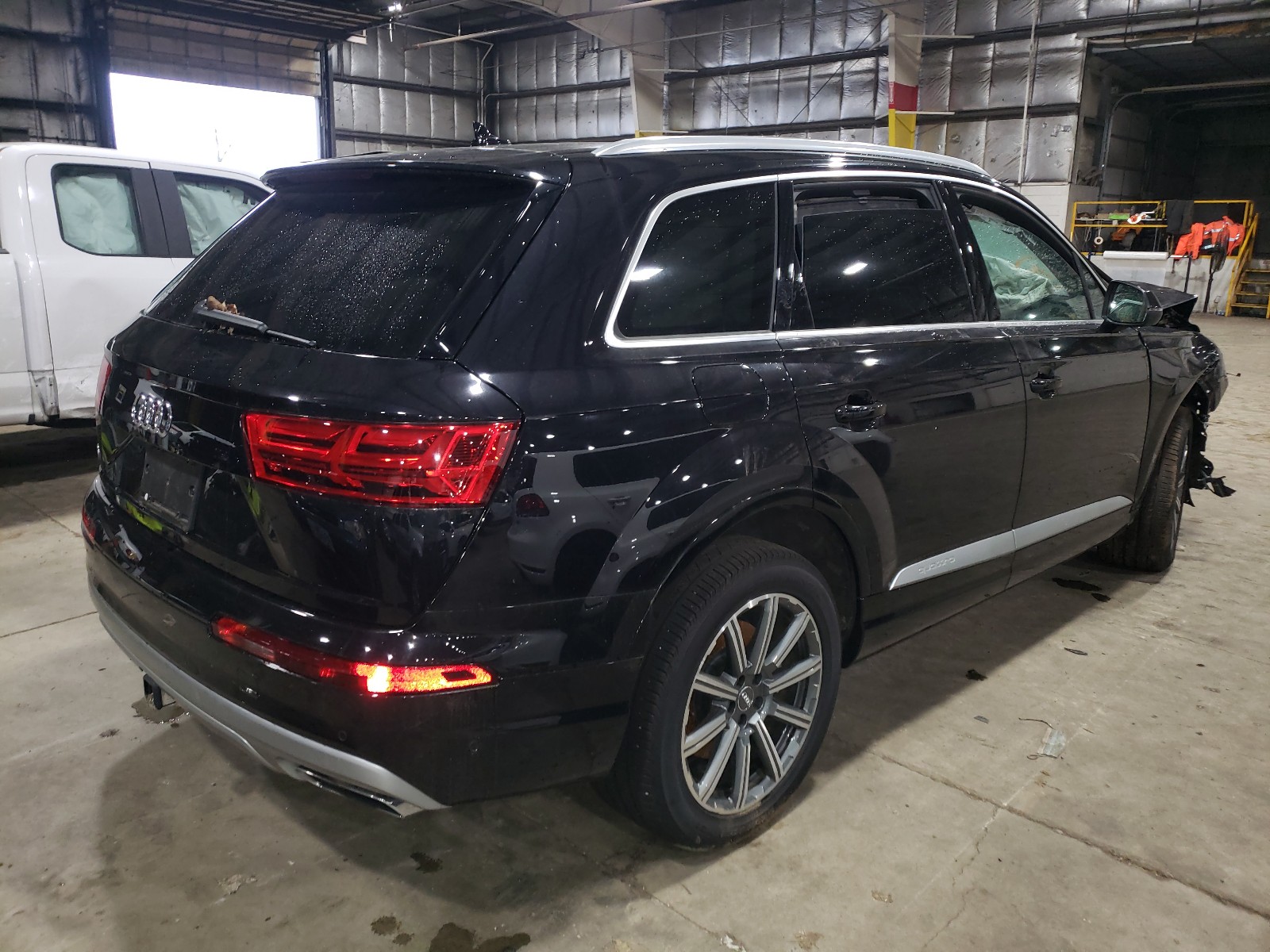 WA1VAAF73KD018060  audi  2019 IMG 3