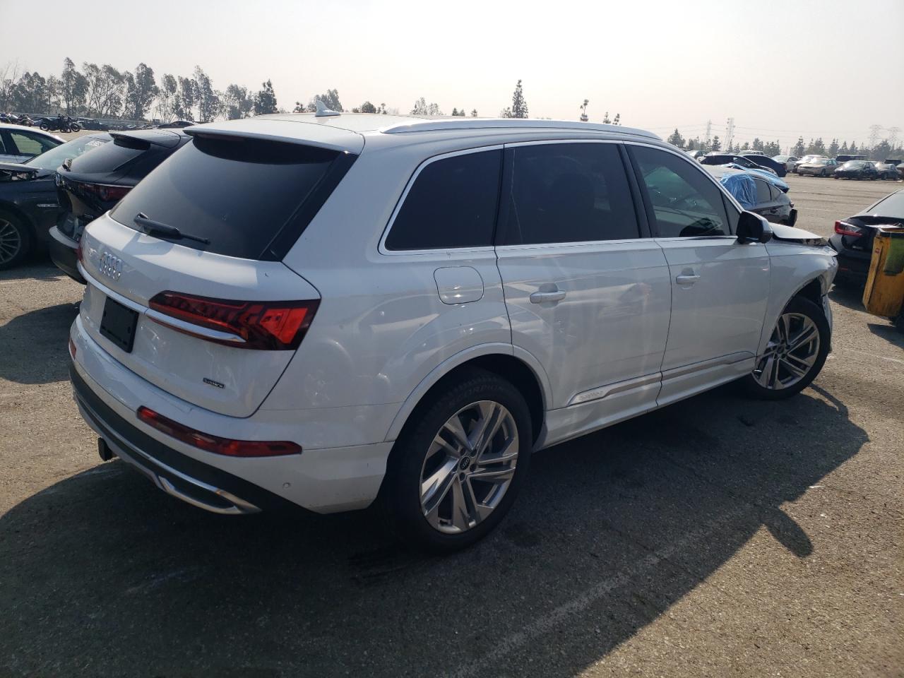 WA1AJAF7XMD040297  audi q7 2021 IMG 2